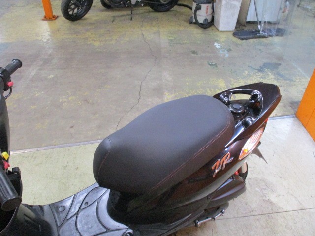 シートもこの通り破れもなくへたりもありません！来店が難しい方はお電話にて通販も可能ですよ！早い者勝ち